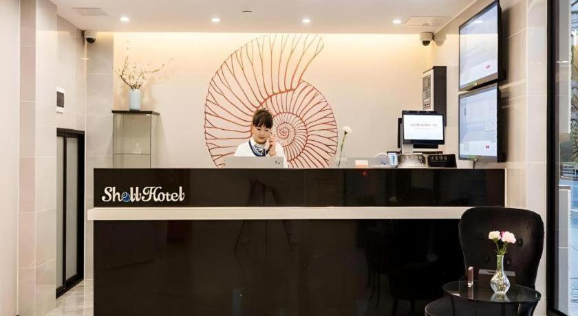 Shell Yangpu District Pingliang Road Binjiang Shanghai
