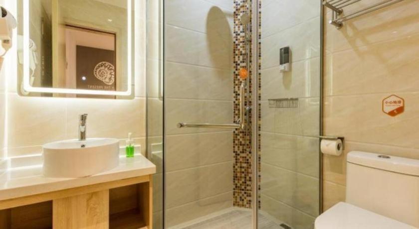 Hotel Shell Yangpu District Pingliang Road Binjiang 2*