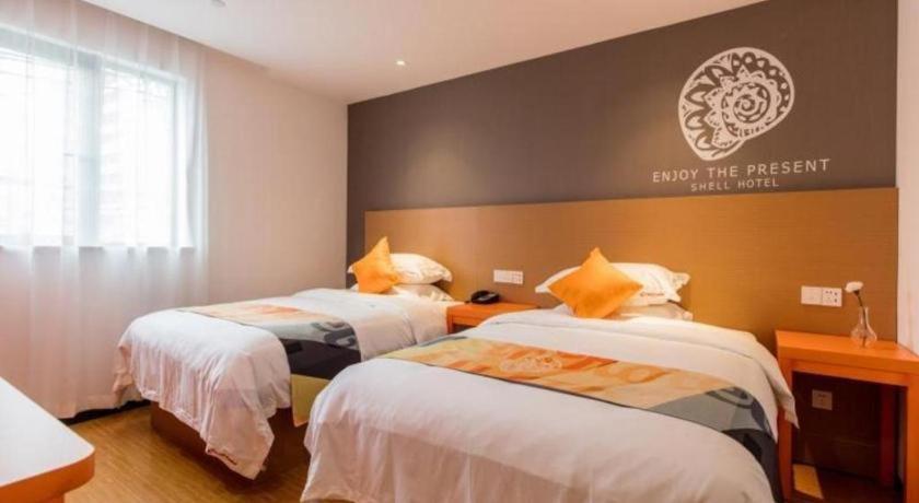 Shell Yangpu District Pingliang Road Binjiang Hotel